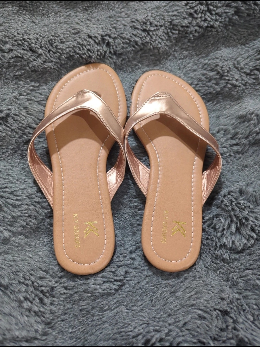 KLY Groups Rose Gold Metallic Thong Sandals - Size 8
